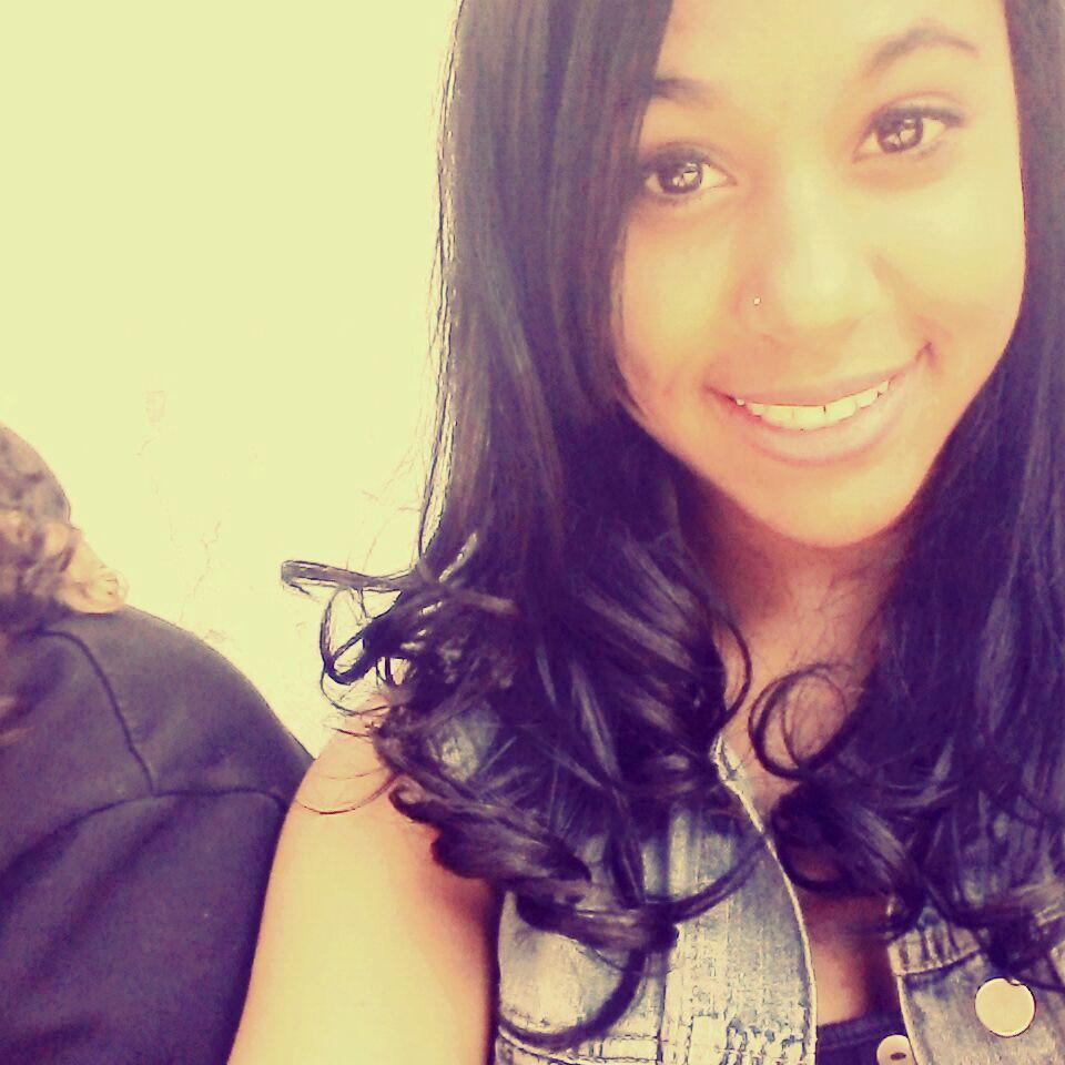 atriz  #segue de volta ou #indica