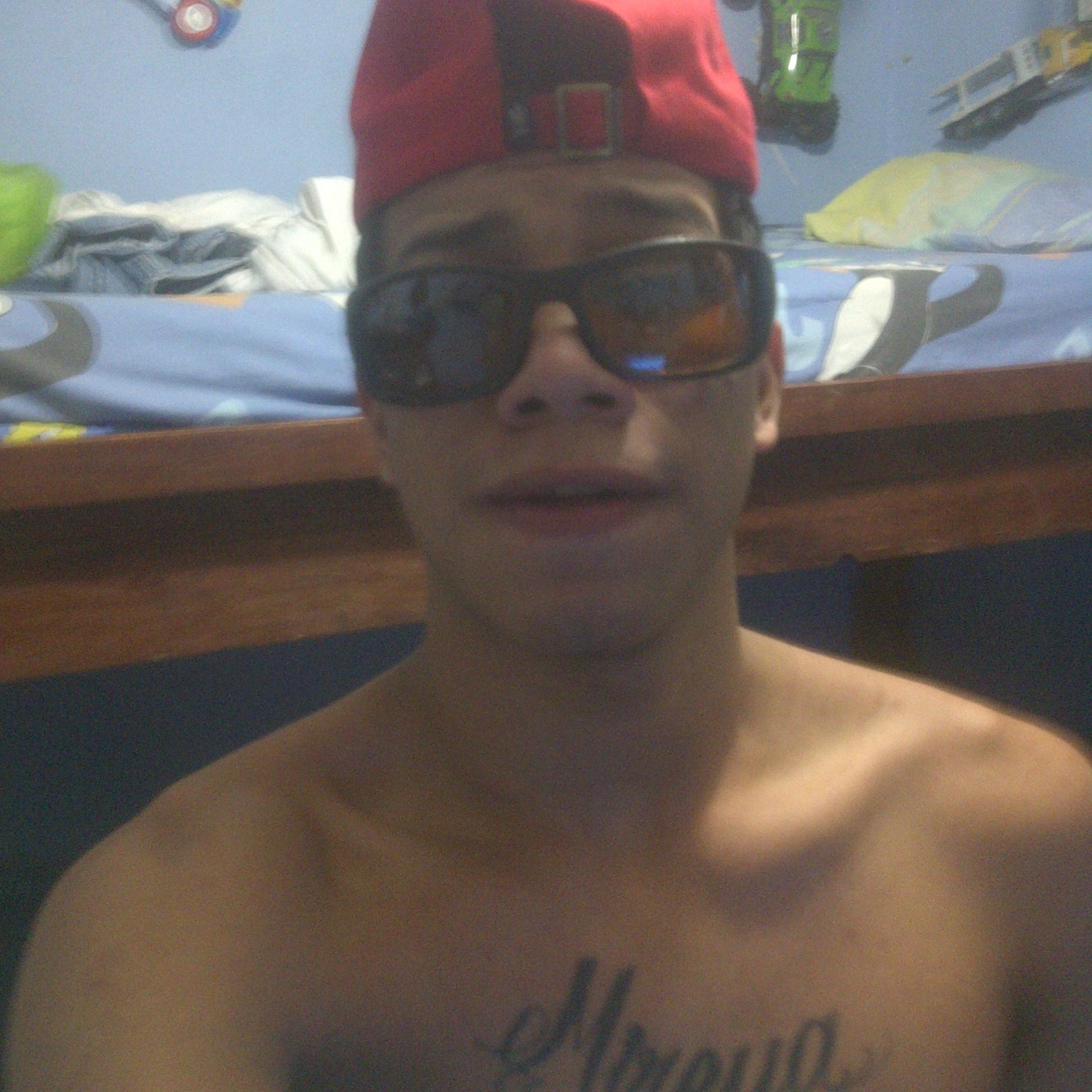 TENGO UNA LOCURA♥ QUE NO SE ME CURA;) AGREGA HAY .-. https://t.co/WZLjDS5rsl