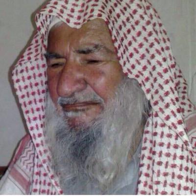 ياللي تبي الطيب و معانق الطيب
ثـلاث سـجـلهـا و طـبّـق سـندهـا
كرامة الجيران و نطح المواجيـب
و يمـنـاك للمحـتـاج ابـذل جهدهـا
