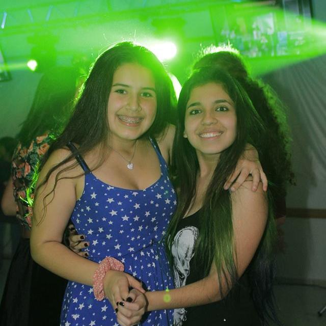 Lourdes y Abril me aman con su vida 3