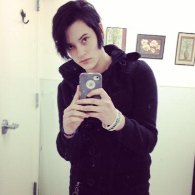 Nyxx_Fearless's profile picture. 18, rock/metal musician, Alpha of the Faceless Ones Wolf Pack @Faceless_Wolves, Gothic, Misanthrope, I carry your coffin in my pocket.