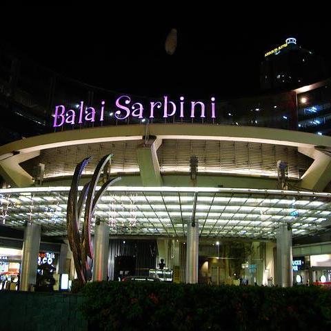 The premium ballroom at south jakarta have a facilities to hold a formal event and event party. More info: (021) 2553 6341 / Facebook: Balai sarbini