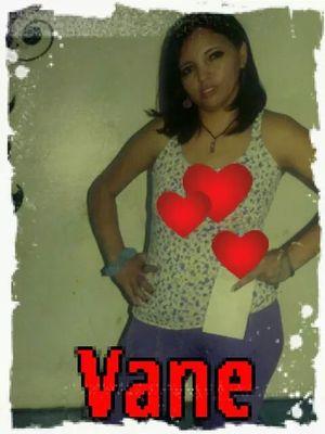 hola a todos soy una chica alegre