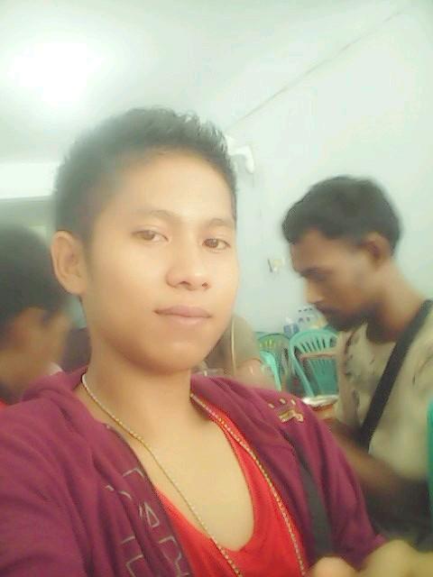 nama:arul afif
umur:19
pekerjaan:pelaut
nomor:082331549773