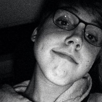 Follow @heartyespinosa She just gave you a free follow. she'll give you a dm to 3/12 of magon boys! :)