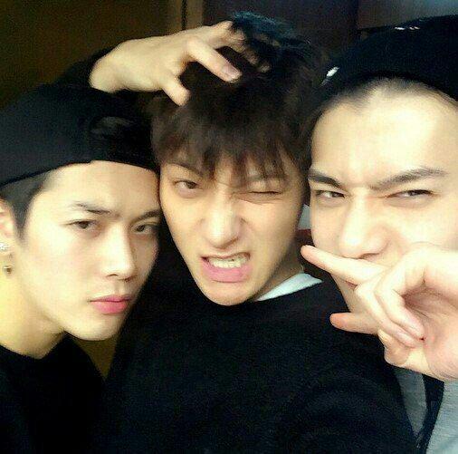 H D K ＊ 1 - 4                                                                  ✯ K-POP ✯   is   my    life