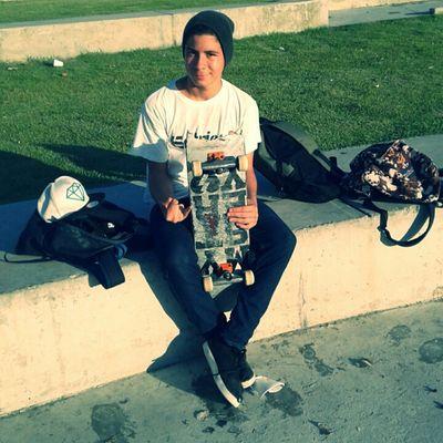 quisiera aclamar mi alma en el altar del demonio....skateboarding is my life★♥