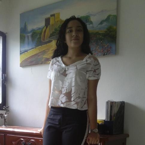 Blogger mexicana amante de la moda. Saving the world