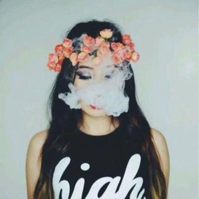 universexyy's profile picture. just another twitter account