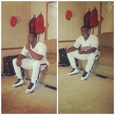Sneakerhead , 19, IG: Yrnbron, FSO✈