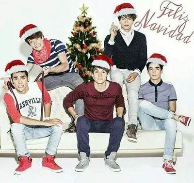 I__Lovecoders's profile picture. coder amando por siempre a 5 cartores hermosos y divertidos CD9!!
