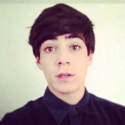 Club de fans OFICIAL de @josdice en Puebla. #Canelovers #Puebla Siempre apoyando a nuestro Cinaferonte ante todo, con mucho amor. :)
Jesús nos sigue. :)
