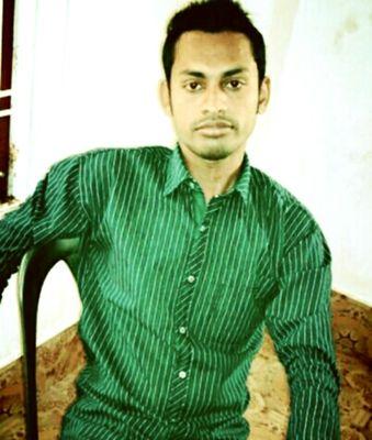i am a kind hearted boy love being wit frens.. love travelling... want to enjoy evry moment of my lyf..