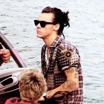 i like Harry and his boyfriend