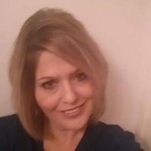 Profile Picture of Me (@danafarris42) on Twitter