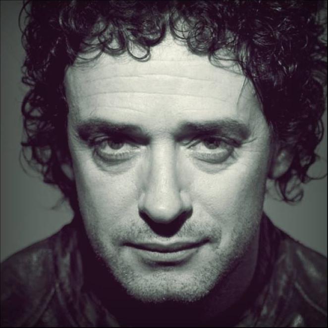 noeeleon's profile picture. Aquí y ahora.