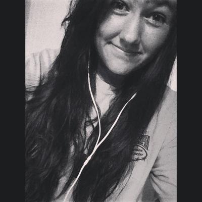 CheyenneWeems1's profile picture. NEW ACCOUNT : @lol_newb