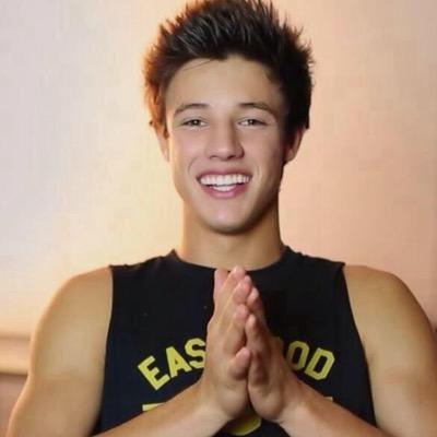 follow @oliviarayy101 cause she just followed you!