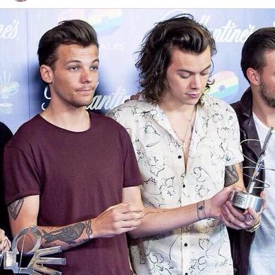 lustlarry_'s profile picture. proving that larry is real. 2010-2014