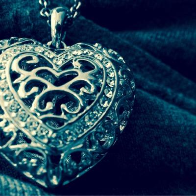 kindnesswords's profile picture. A space for kind thoughts, kind words, and acts of kindness || #KindnessWords #WordsOfKindness #KindnessWednesdays