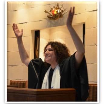 Visionary Jewish Professional, Mother of Four, Singer, Insomniac