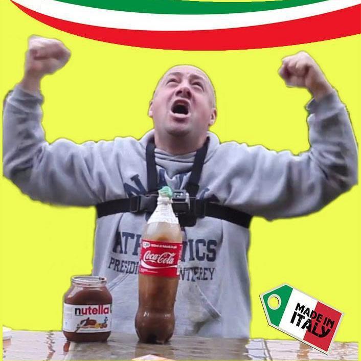Per Essere Rivoluzionari bisogna essere felici.