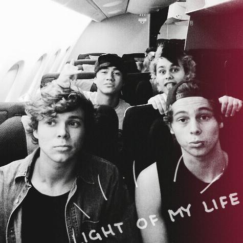 HI THERE. FOLLOW @idcidkbutlukeaf BACK INSTEAD OF ME. THANKS