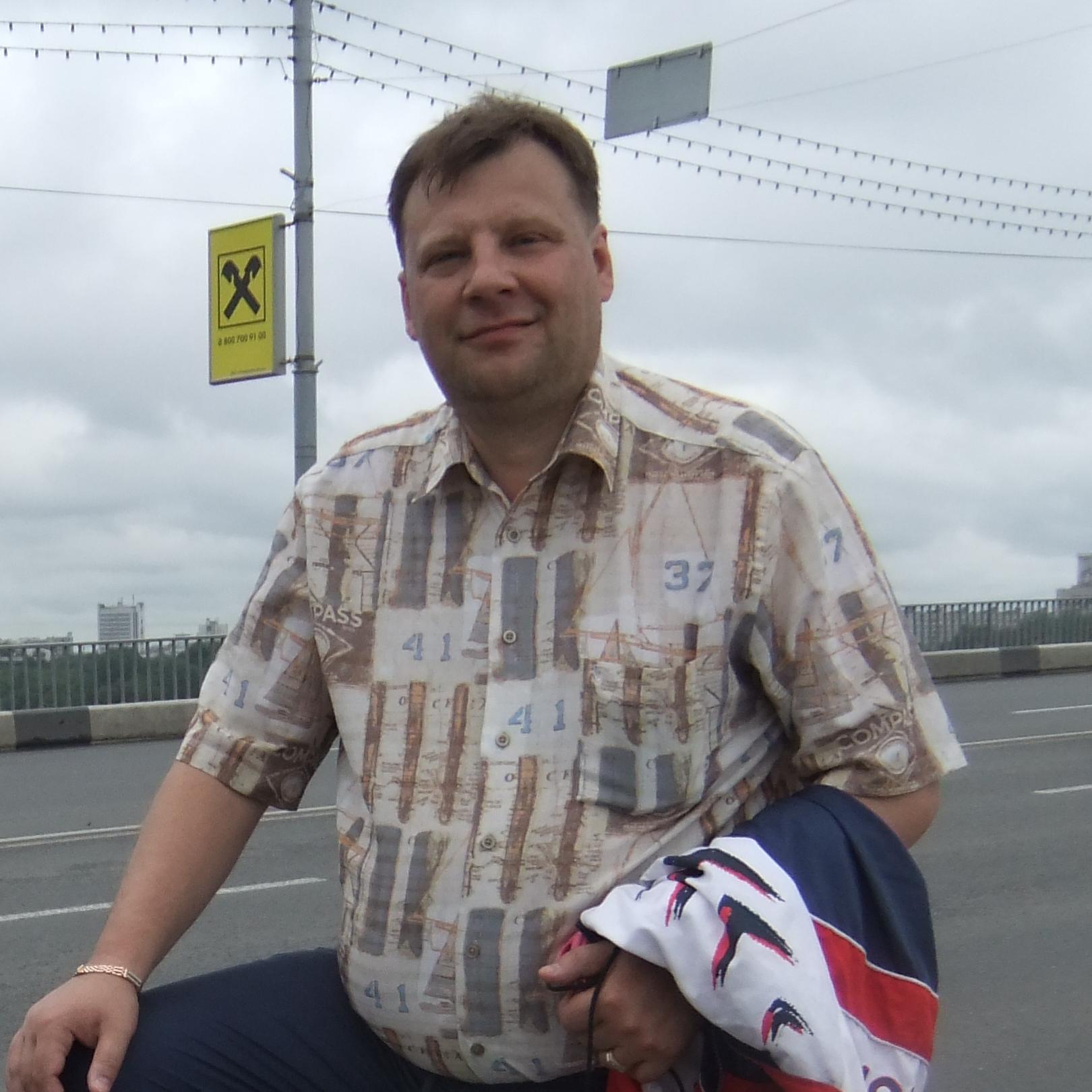 Владелец центра семейного отдыха Баба Фрося в Астраханской области. Экс-мэр Камызяка.