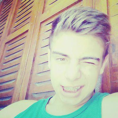#FUTBOL      #MUSICA       #ELECTRO                 wpp: 3525630528           seguime y te sigo;)