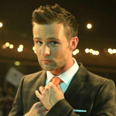 Be a Poynter's bitch. Galaxy defender, stay forever . JoBros, Mcfly, E3, Swift, Sheeran, ahs, tvd, ayto, ilahy and javannah addicted.❤️
