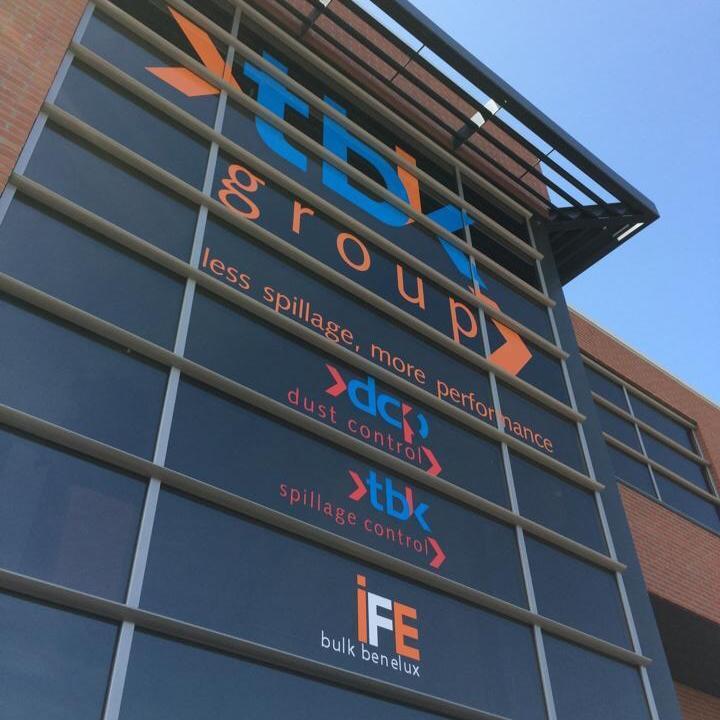 De TBK Group is leverancier van transportbandcomponenten en machines voor de handling van stortgoed.