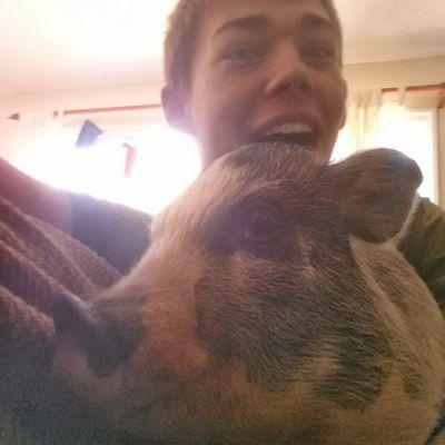 No longer active on Twitter. Find me at https://t.co/AMJAc1WrYO