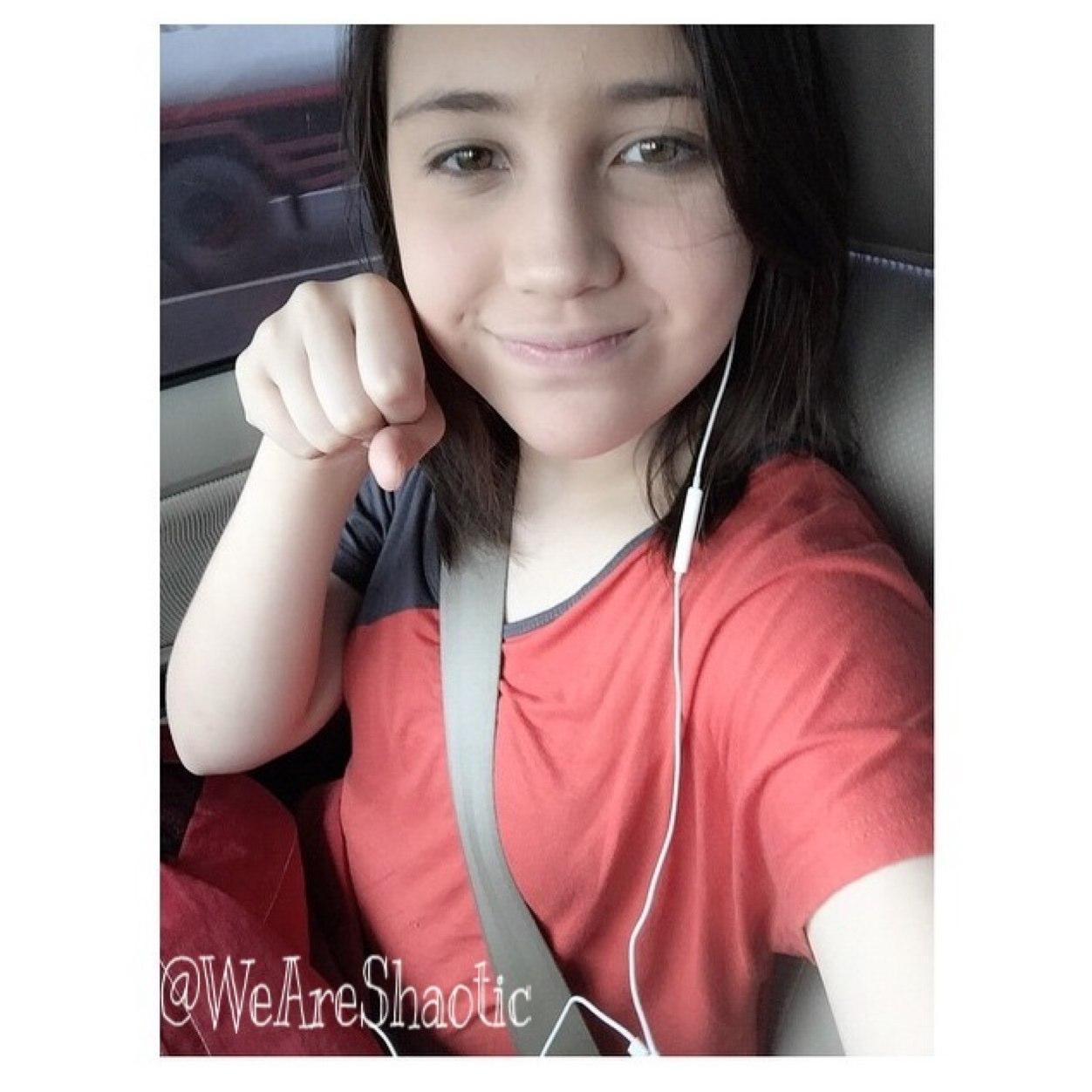 Resmi and followed by mom rowiena,sharon,sean•27.10.2012