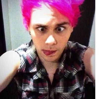 RT THE LINK AND TAG MICHAEL ILYSM