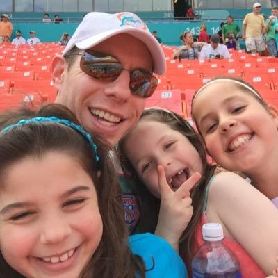 RKSkinDoc's profile picture. 