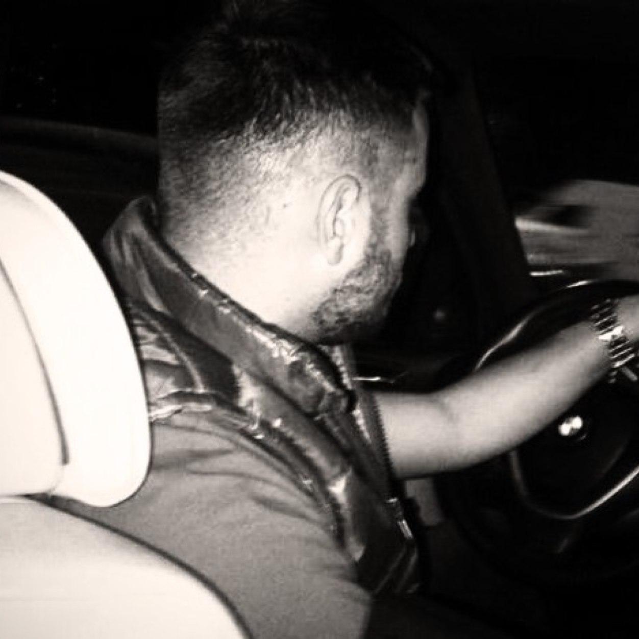 migueli48871311's profile picture. 