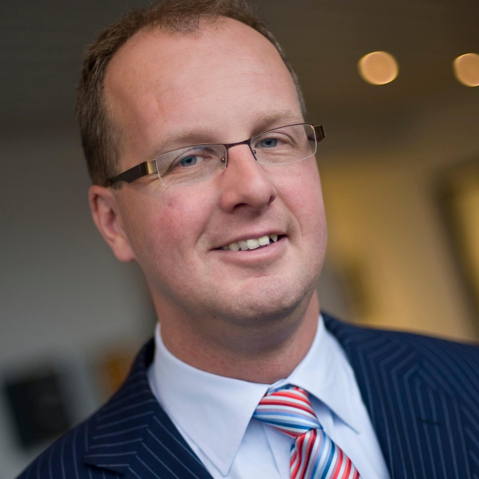 DenhardJongman's profile picture. You can’t change your past, but you can shape your future | Exploring, curious, journey | San,Bo,Bas | Cooper & Charlie |Tintin, historic novels, sports