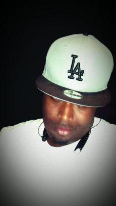 being me to the max love live laugh... love god live good laugh at the bullshir bc at the end of the day I'm me regardless @rashadyajones