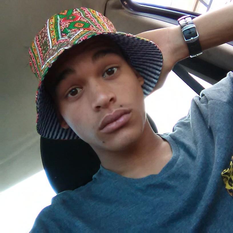 Seventeen, South African, Footballer and musician ||jamesdelport19@gmail.com