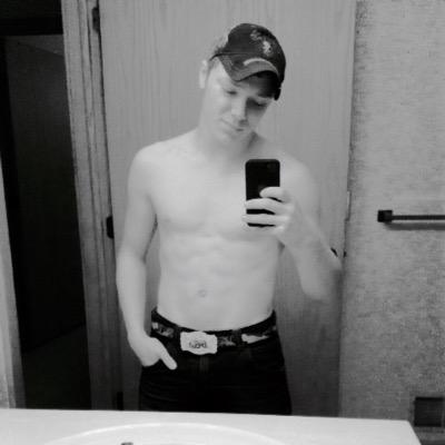 RosenburgAlex's profile picture. 