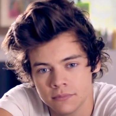 i love talking to people and listening to their problems. books are my fav pass time and 1D is my fav band im a jersey girl/ as in america