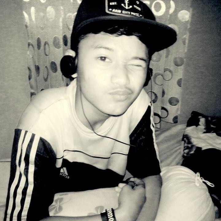 bboykid / Muslim / 15 may 1999 / SHS in SMK02CIBINONG / simple men , and a little subdued / https://t.co/qobGzQxmco