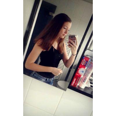 Je praat veel, maar je zegt niks. Je haat veel, want je bent niks. Dus wees stil en ken je plek bitch.