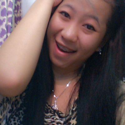 IndahSarryy's profile picture. 