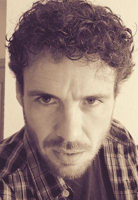 totonyfer's profile picture. Te seguiré esperando..... un año, un siglo, la eternidad