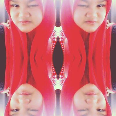 FarahWahidaN's profile picture. kau respect aku , aku respect kau senang kan ? ^.^ my facebook : https://t.co/1Jo9bmBfuj