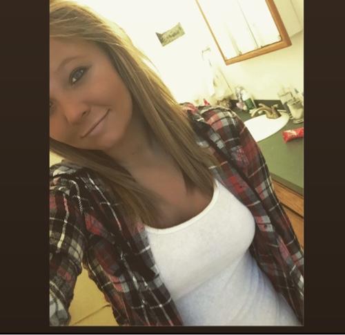 Instagram: Pamrenee185