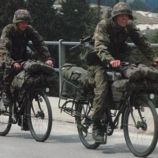 Capitainejacks's profile picture. Une certaine idée de la vie: du vélo, du jardin et les cotes d’Armor.