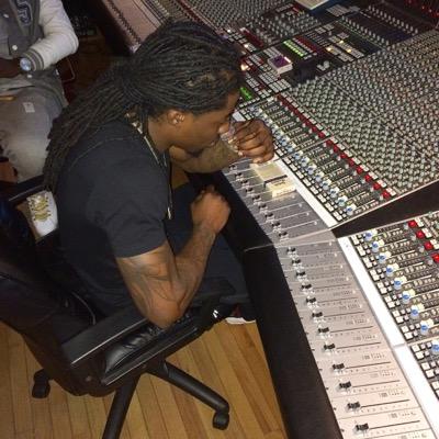 That Nigga Single out now Go Download it on Itunes https://t.co/t8JjAEjrk1