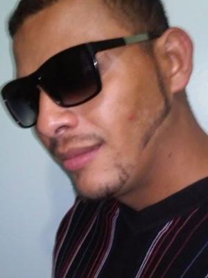 bayronnunez0717's profile picture. father & mother creo en ELOHIM q quiere desir God.s